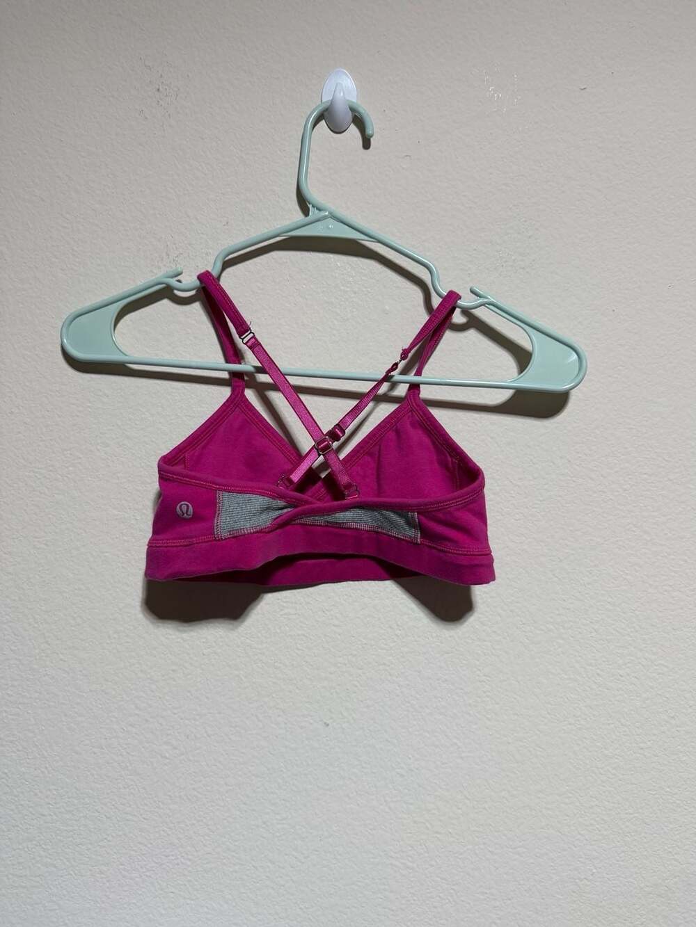 Lululemon Sports Bra Size 4 Pink Cross Back - Picture 2 of 3